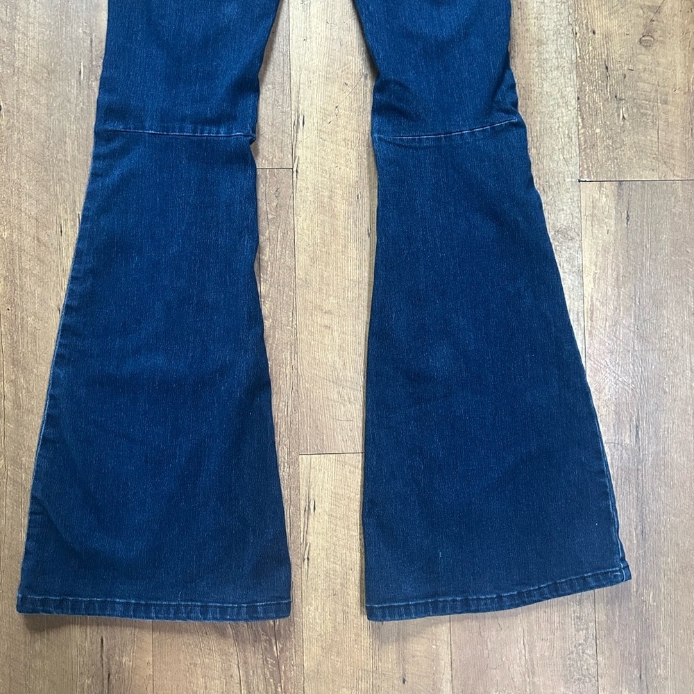 Free People Flare Jeans Dark Wash High Rise Boho Retro Size 26 - Picture 10 of 14